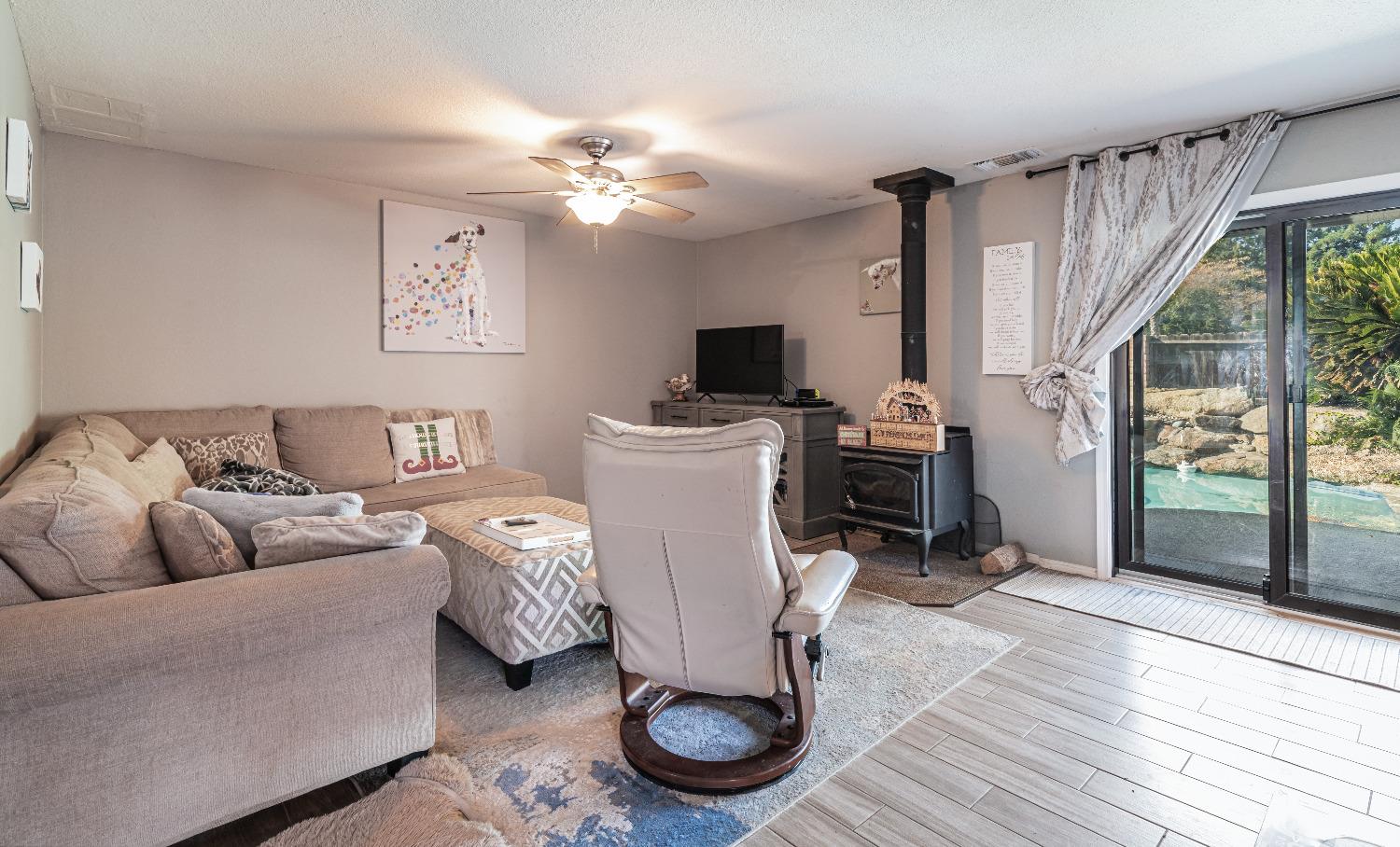 1330 Filbert Avenue Clovis, CA 93611 - Photo 9 of 23