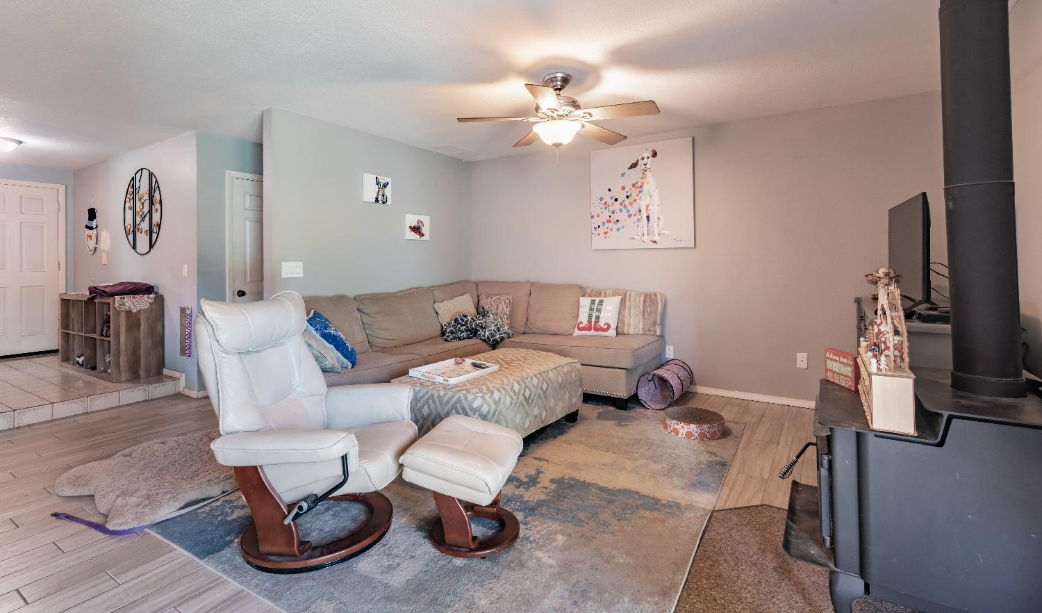 1330 Filbert Avenue Clovis, CA 93611 - Photo 10 of 23