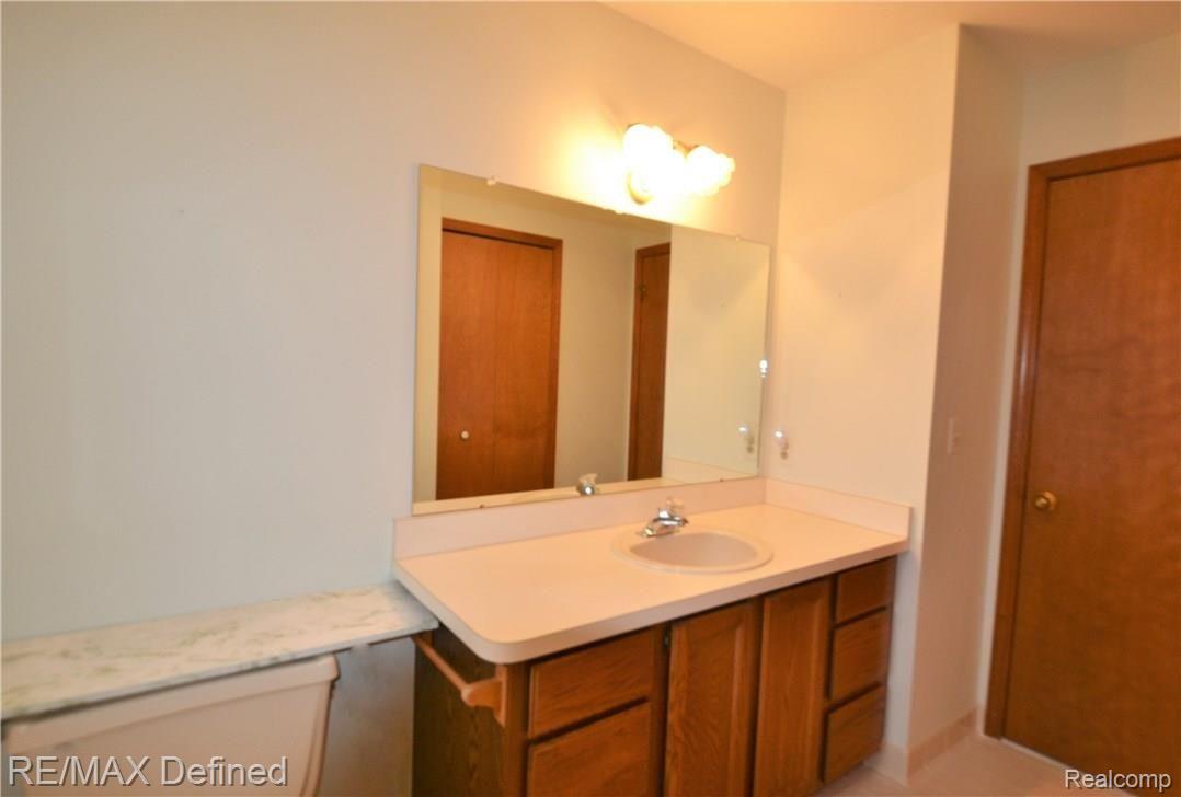 3166 Landview Drive Rochester, MI 48306 - Photo 55 of 66 DSC_0363 (2).JPG
