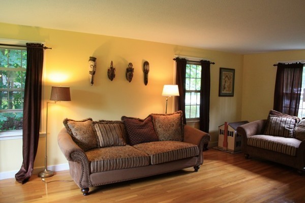 189 Newell Road Holden, MA 01520 - Photo 5 of 30 Gallery Image 5