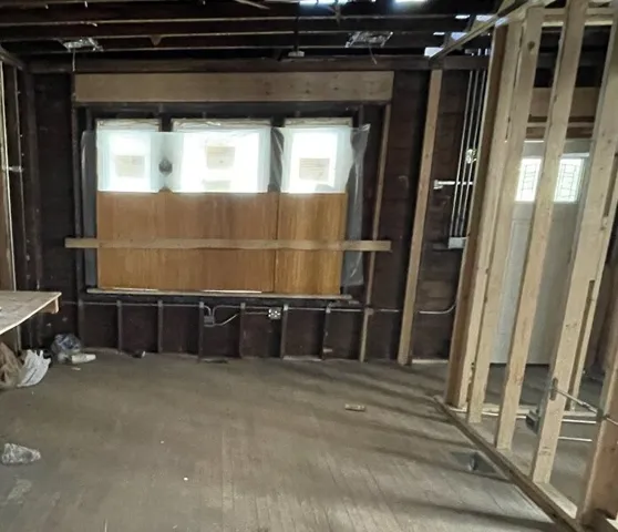 $109,900 | 7821 South Oglesby Avenue, Chicago, IL 60649