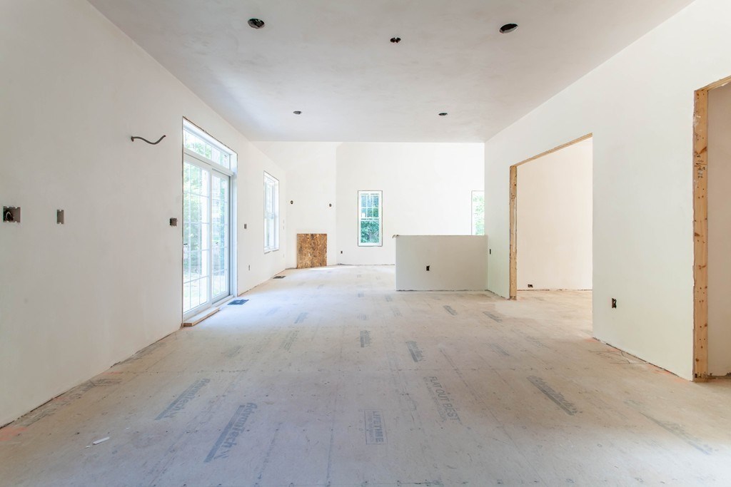 1195 Hill Road Boxborough, MA 01719 - Photo 15 of 38