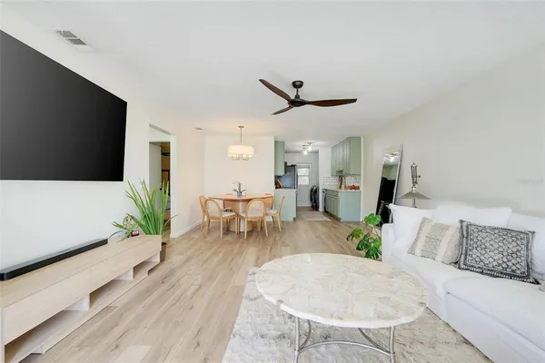 $2,000 | 30024 Tavares Ridge Boulevard, Unit 62, Tavares, FL 32778