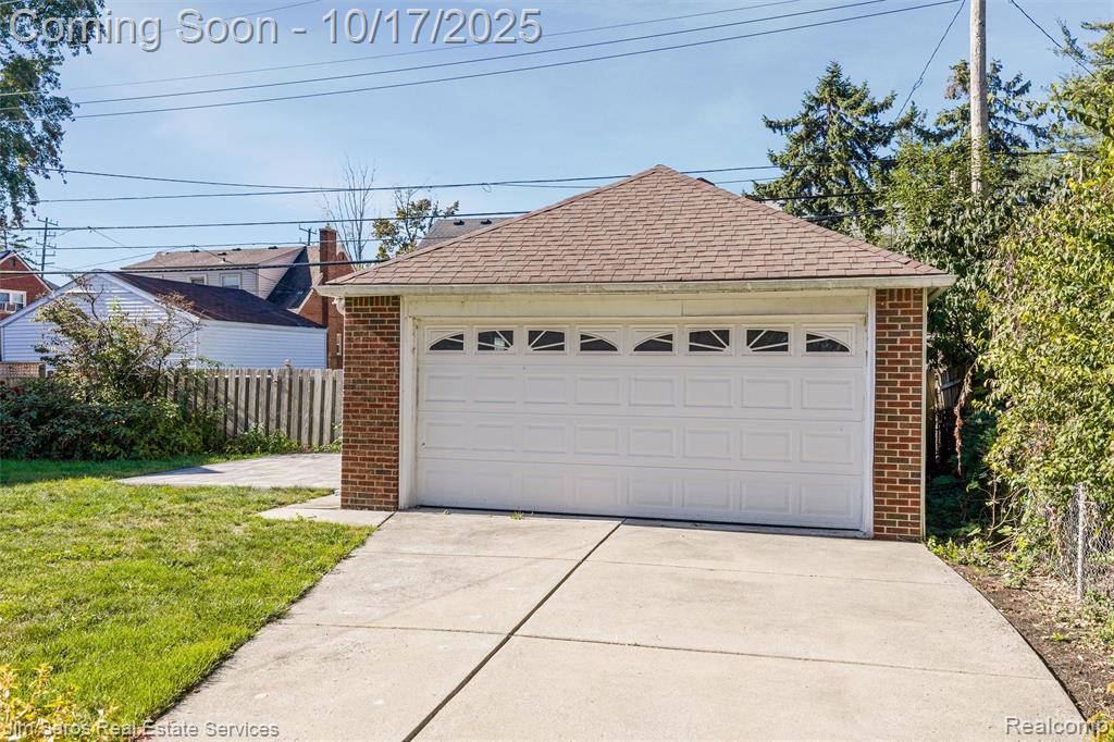 807 Barrington Road Grosse Pointe Park, MI 48230 - Photo 22 of 25