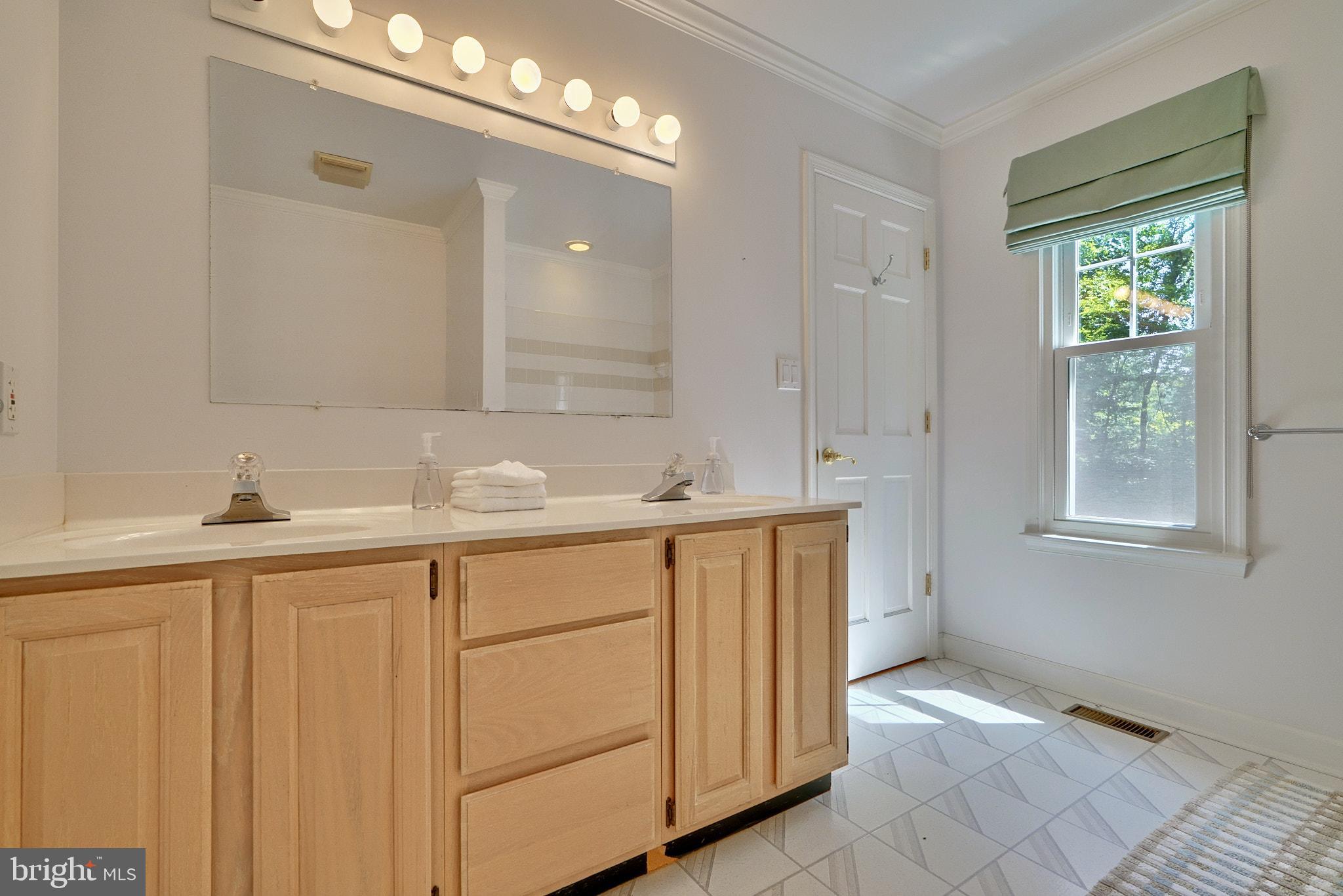 108 Greenbury Point Road Annapolis, MD 21409 - Photo 54 of 94 Gallery Image 54