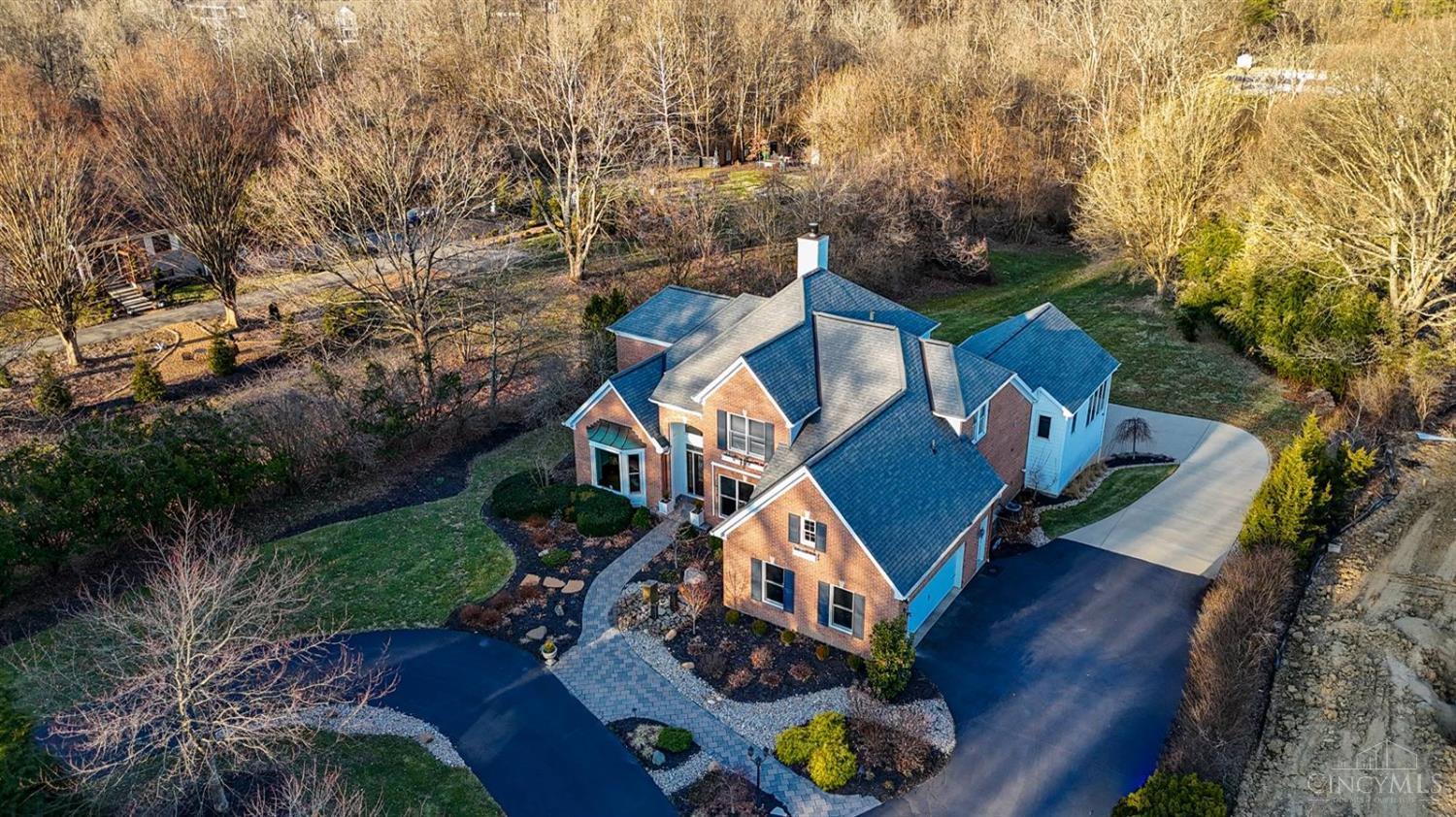6145 Miami Road Cincinnati, OH 45243 - Photo 3 of 50
