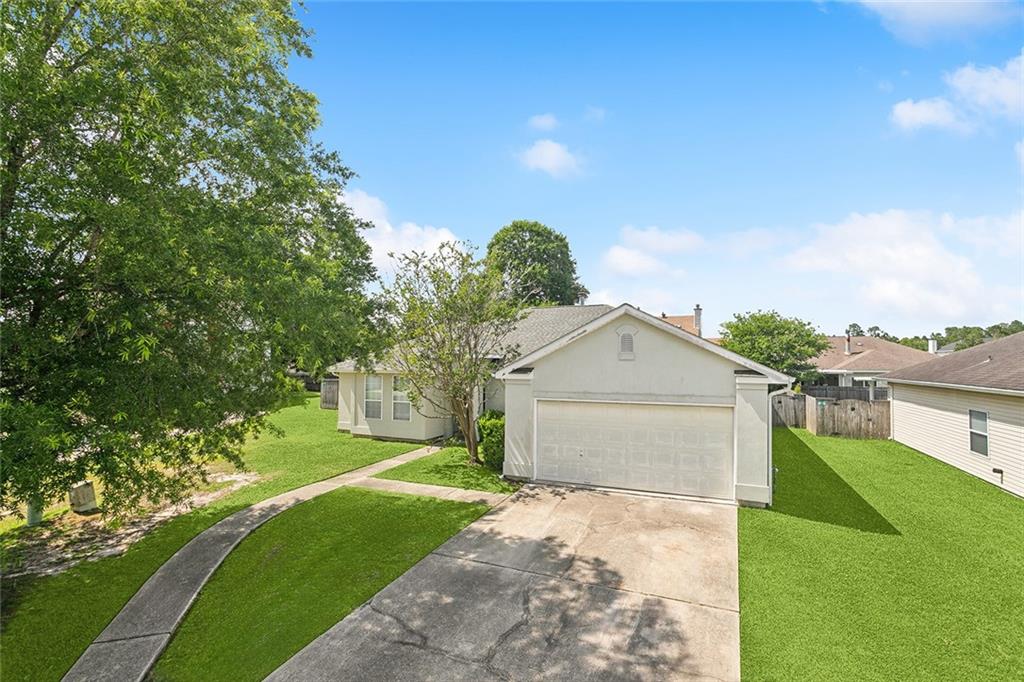 1124 Indigo Court Slidell, LA 70460 - Photo 2 of 23