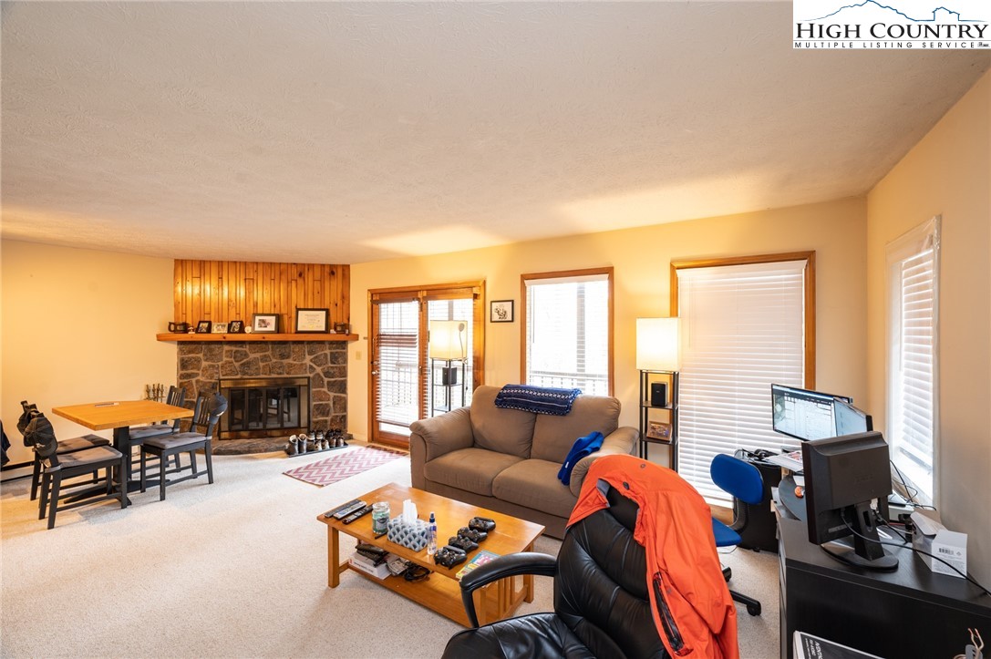 188 The Overlook Road, Unit 1 Banner Elk, NC 28604 - Photo 4 of 13 Gallery Image 4