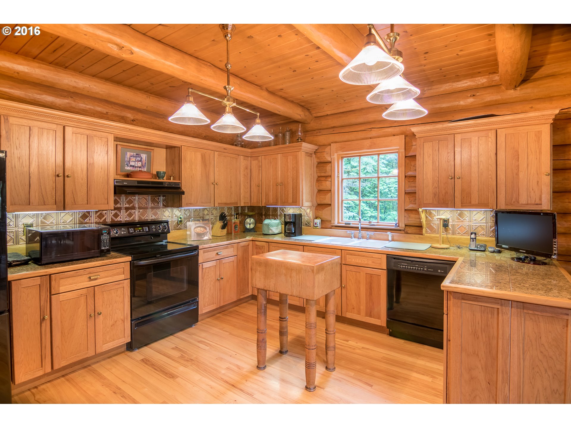 23270 Southwest Schmeltzer Road Sherwood, OR 97140 - Photo 19 of 32 Gallery Image 19