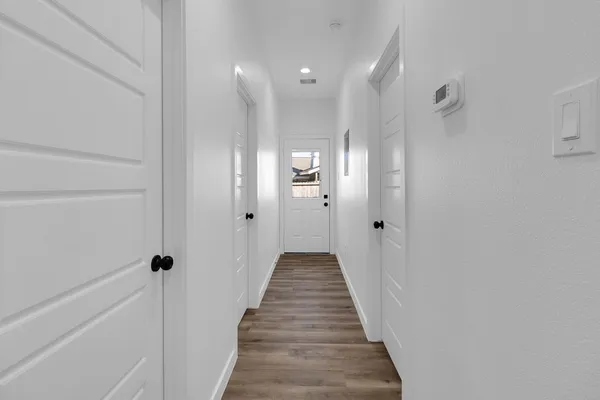 $1,700 | 104 Runnels Street, Willis, TX 77378