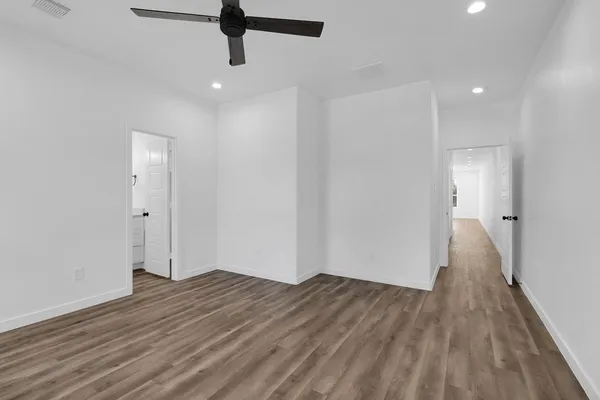 $1,700 | 104 Runnels Street, Willis, TX 77378