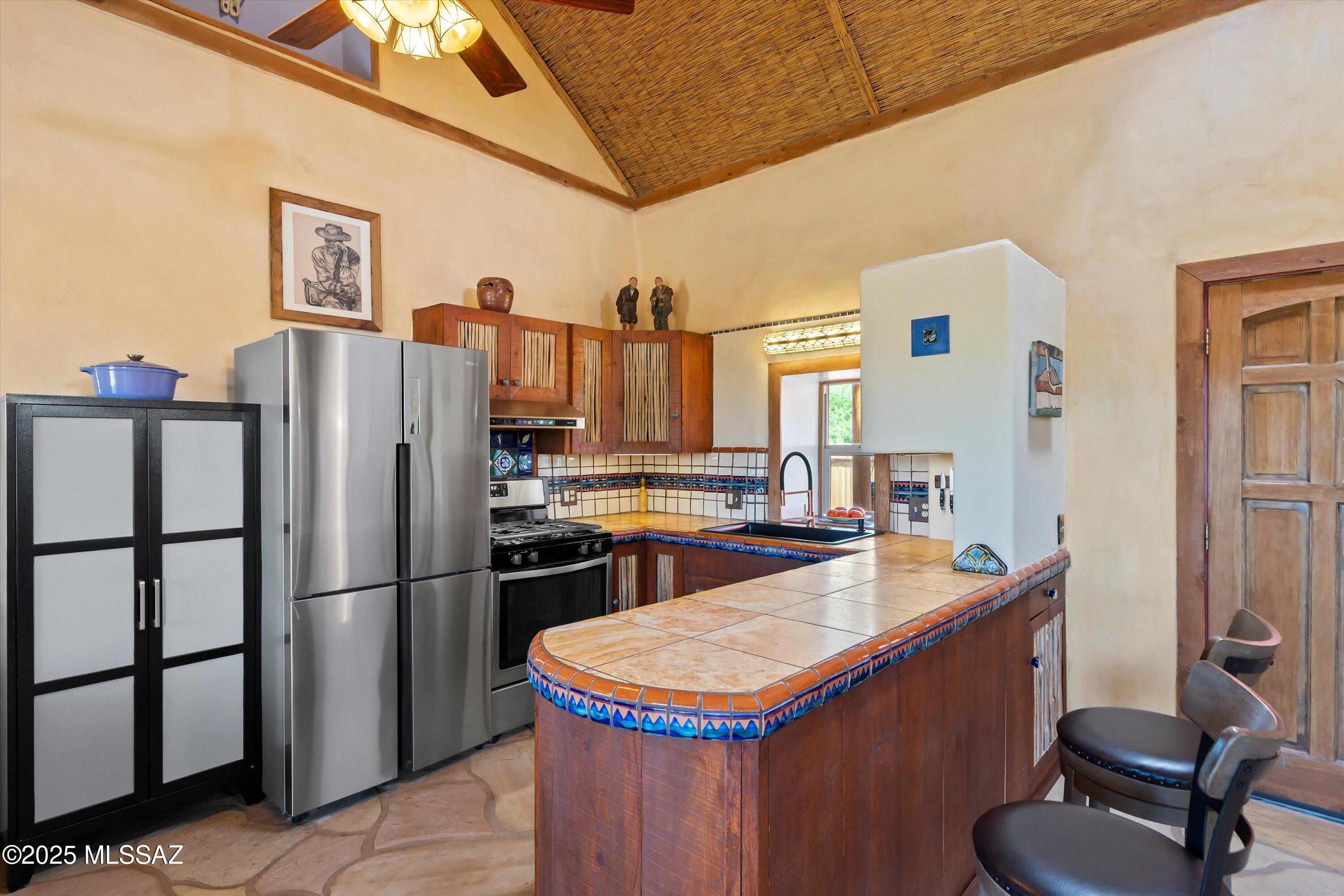 10398 West Ina Road Tucson, AZ 85743 - Photo 9 of 40 Gallery Image 9