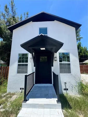 $249,000 | 309 East Woodward Avenue, Eustis, FL 32726