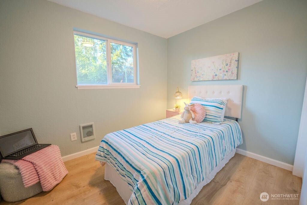 12419 Southeast Petrovitsky Road Renton, WA 98058 - Photo 15 of 20 Gallery Image 15