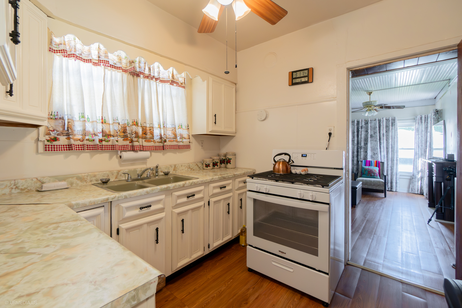 9117 South Racine Avenue Chicago, IL 60620 - Photo 12 of 34 Gallery Image 12