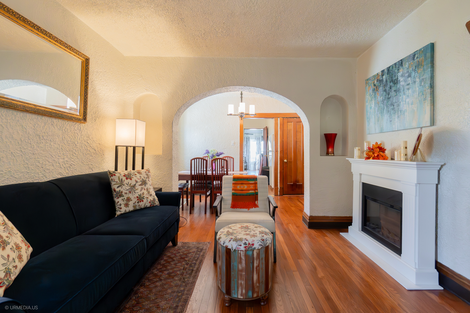 9117 South Racine Avenue Chicago, IL 60620 - Photo 4 of 34 Gallery Image 4