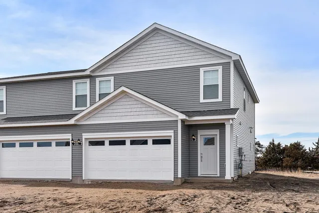 $339,900 | 39746 Fallbrook Avenue, North Branch, MN 55056