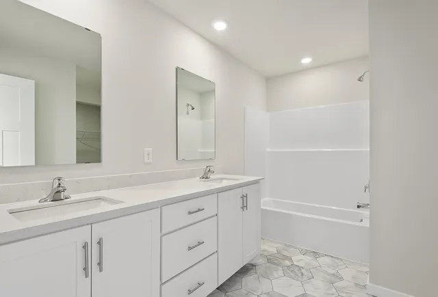 $339,900 | 39746 Fallbrook Avenue, North Branch, MN 55056