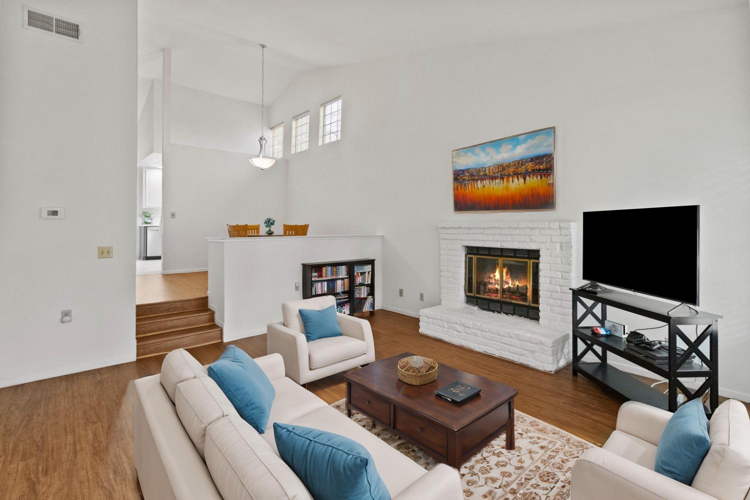 3900 Park Cir Lane, Unit B Carmichael, CA 95608 - Photo 5 of 41