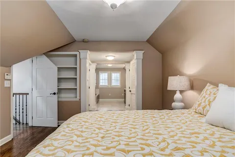 $839,950 | 5435 Aberdeen Road, Fairway, KS 66205