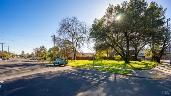 $280,000 | 209 East 1st Street, Cloverdale, CA 95425