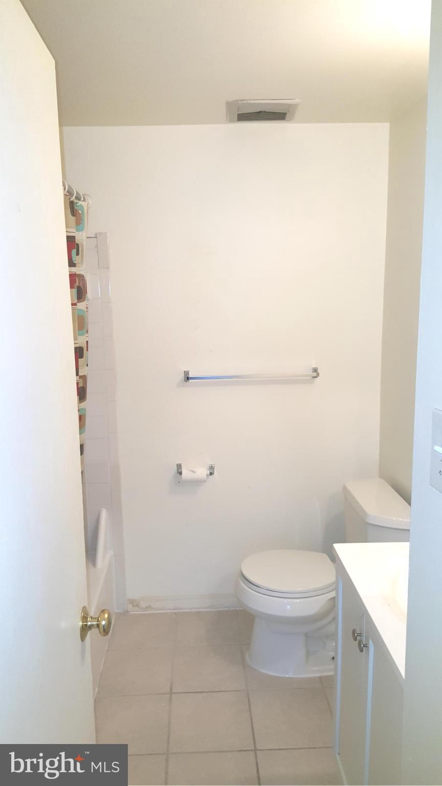 12185 Dove Circle Laurel, MD 20708 - Photo 2 of 9 Bath
