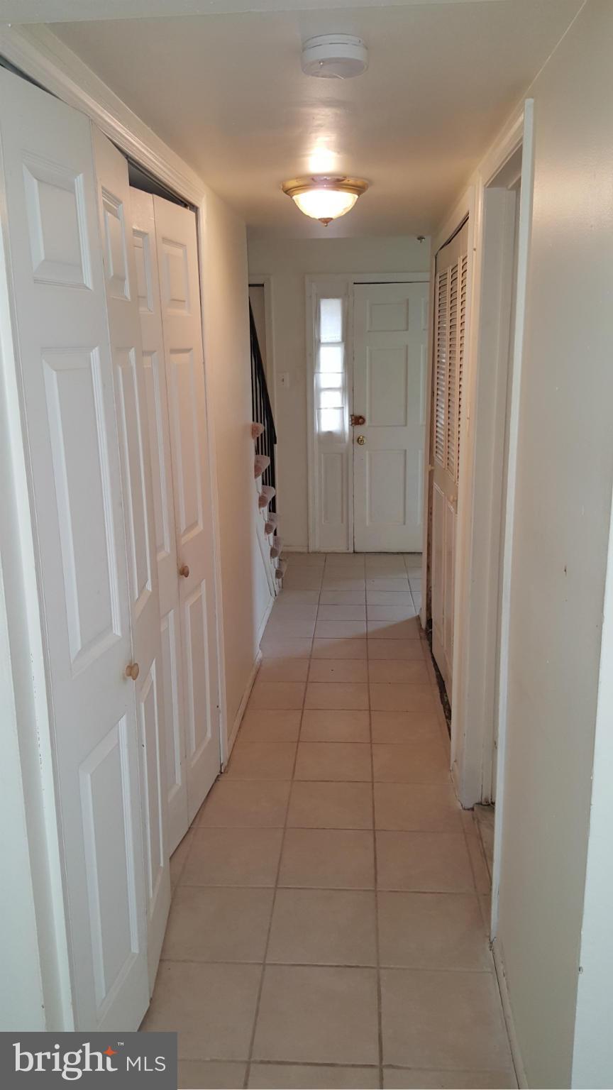 12185 Dove Circle Laurel, MD 20708 - Photo 6 of 9 Main Level Hall Way