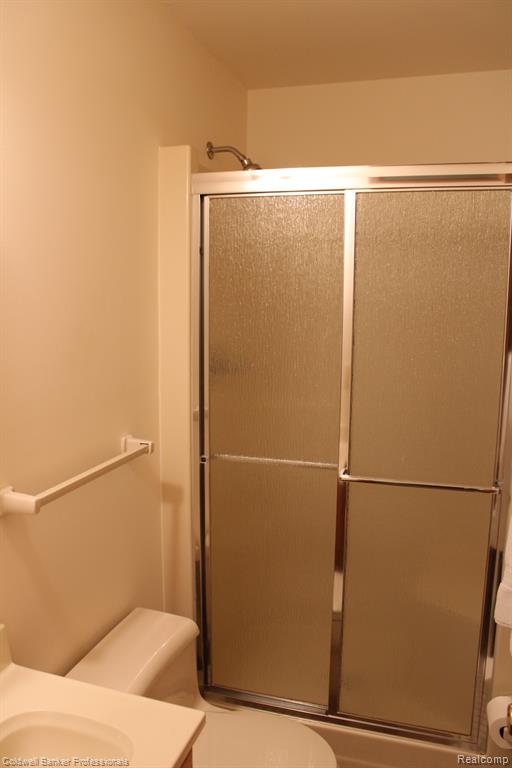 3460 Woodcrest Road Rochester Hills, MI 48309 - Photo 14 of 22