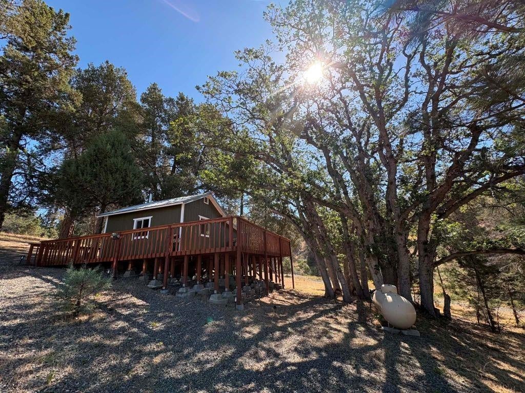9195 Scarface Road Fort Jones, CA 96032 - Photo 2 of 47 Gallery Image 2