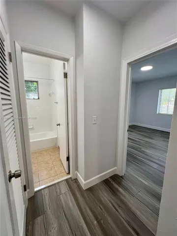 $1,700 | 962 Northwest 6 Street, Unit 2, Miami, FL 33136