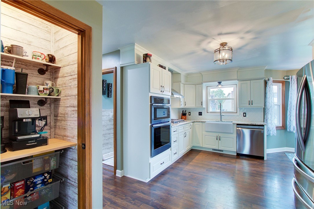 6902 Firestone Road Northeast Canton, OH 44721 - Photo 17 of 45 Gallery Image 17