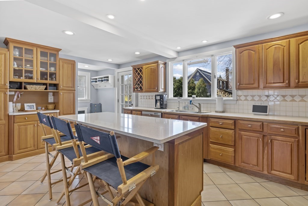 15 Glendale Road Marblehead, MA 01945 - Photo 4 of 32