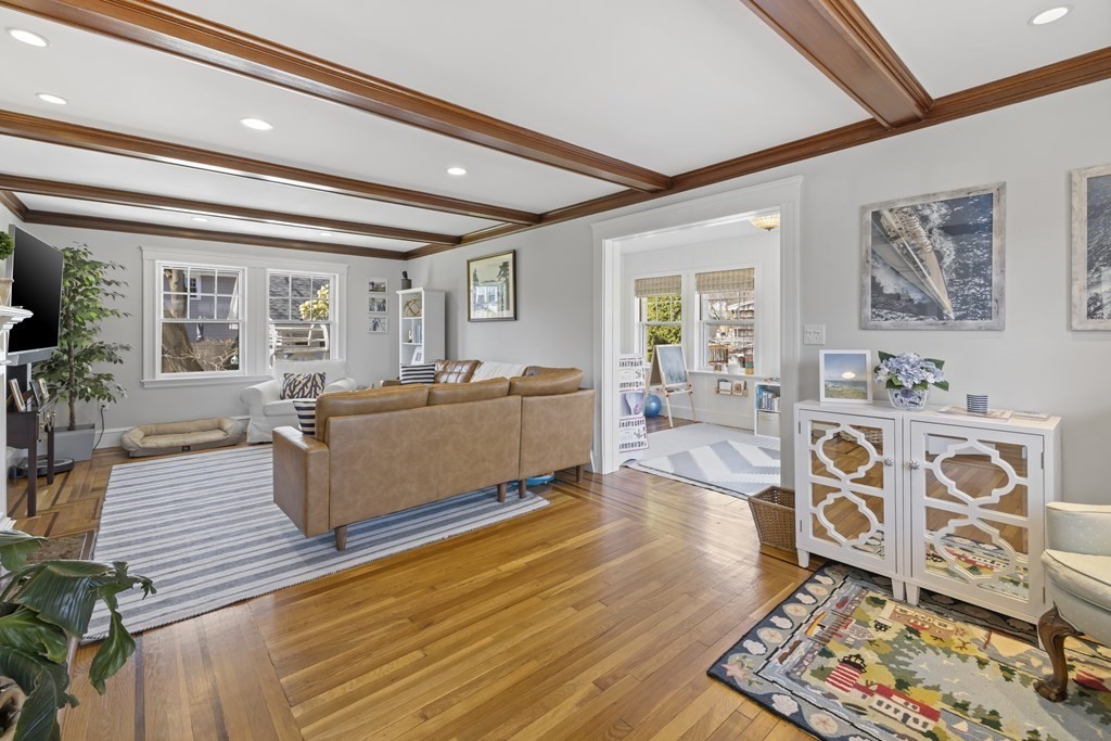 15 Glendale Road Marblehead, MA 01945 - Photo 8 of 32