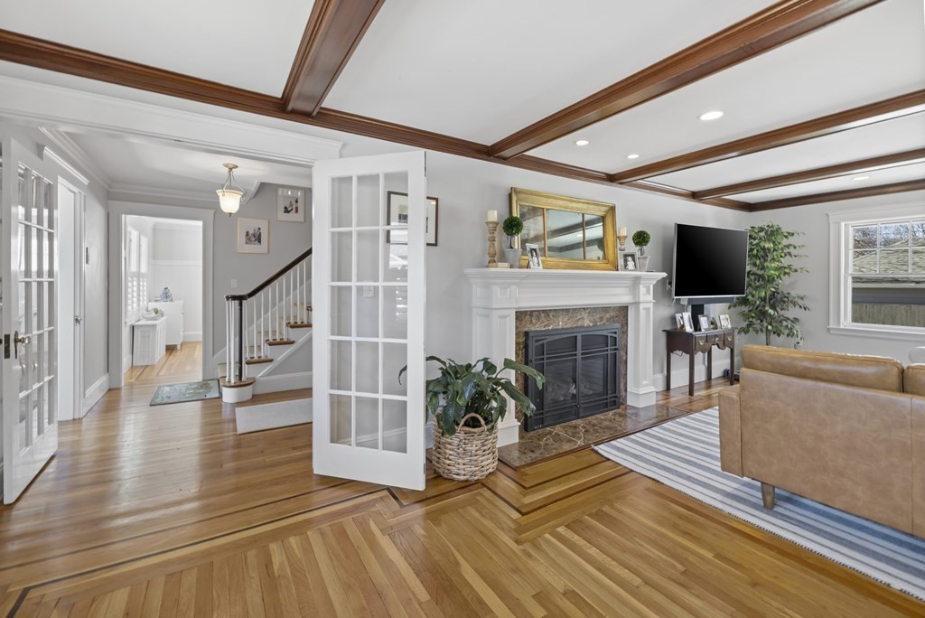 15 Glendale Road Marblehead, MA 01945 - Photo 9 of 32