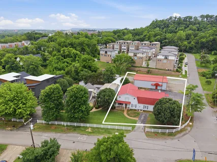 $950,000 | 5717 Maudina Avenue, Nashville, TN 37209