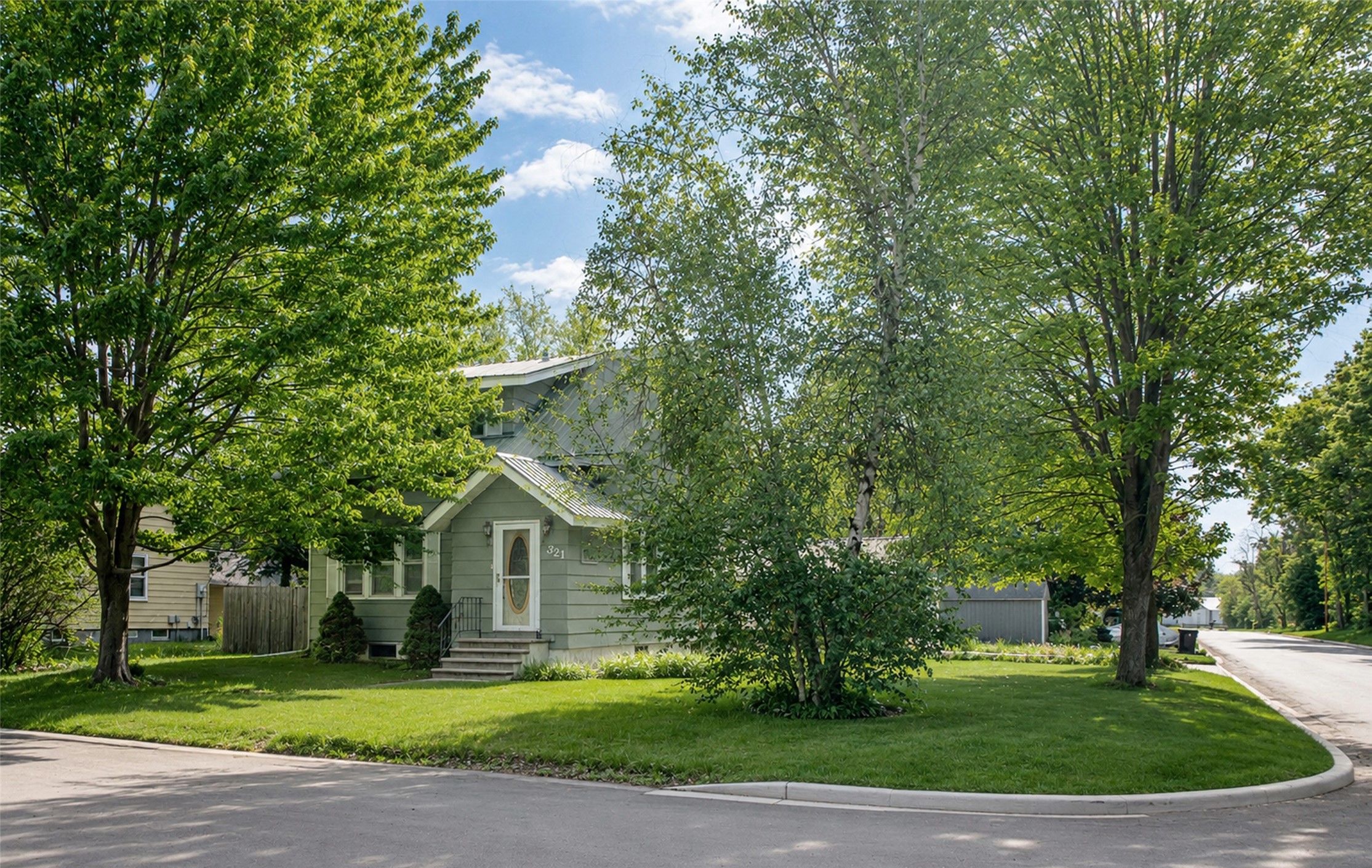 321 Eva Street Chippewa Falls, WI 54729 - Photo 2 of 45