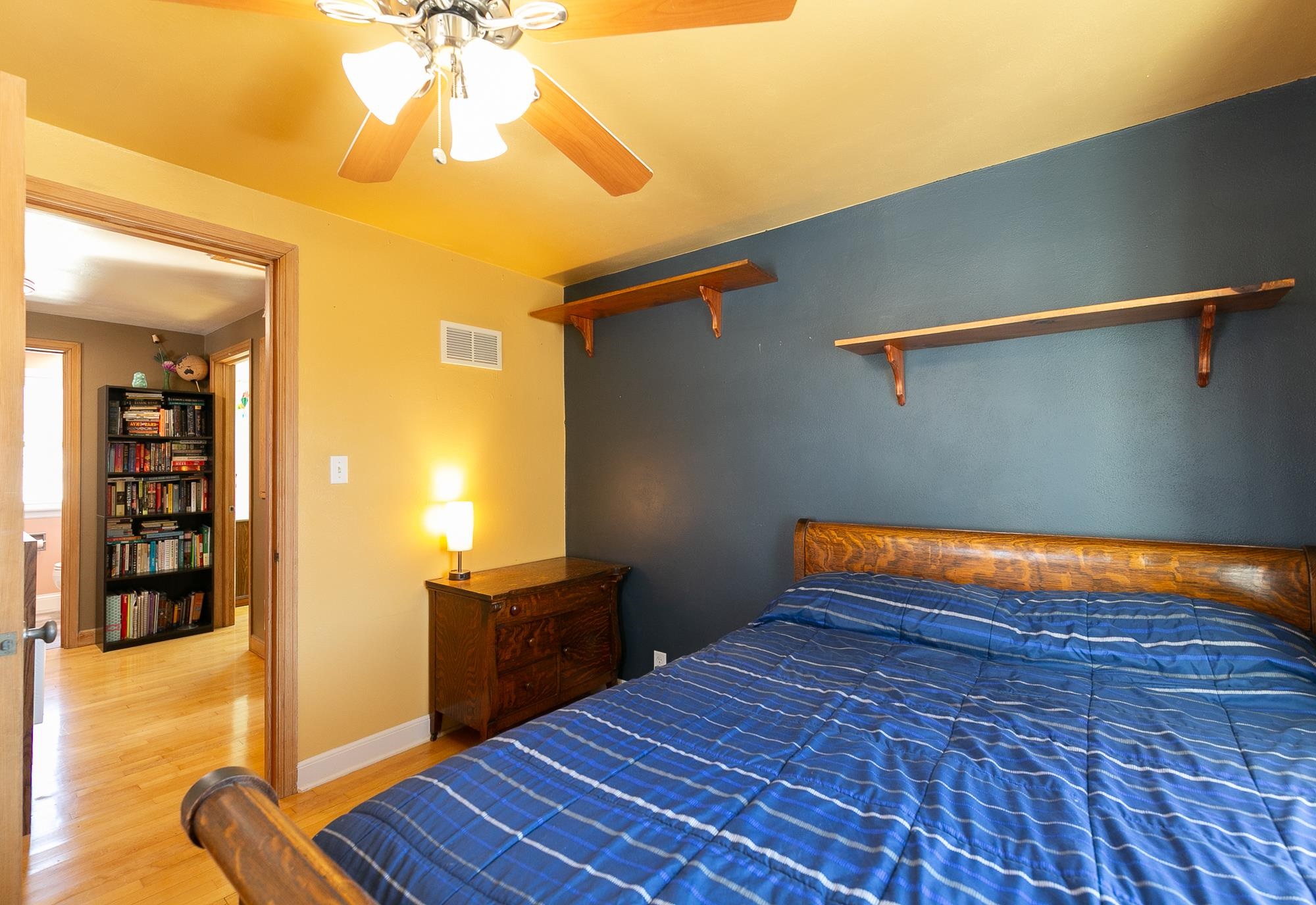 908 8th Street Menasha, WI 54952 - Photo 26 of 49