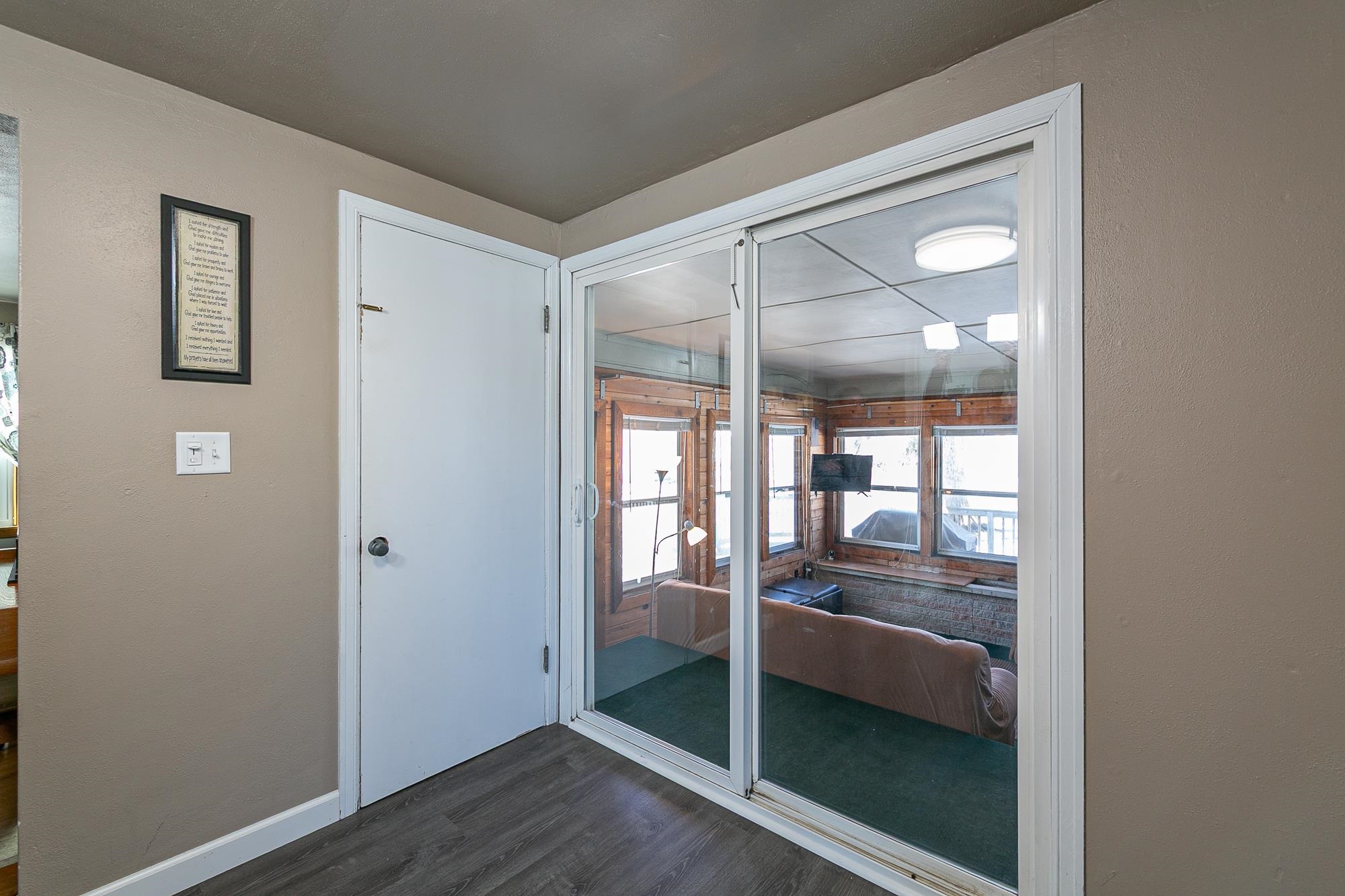 908 8th Street Menasha, WI 54952 - Photo 30 of 49