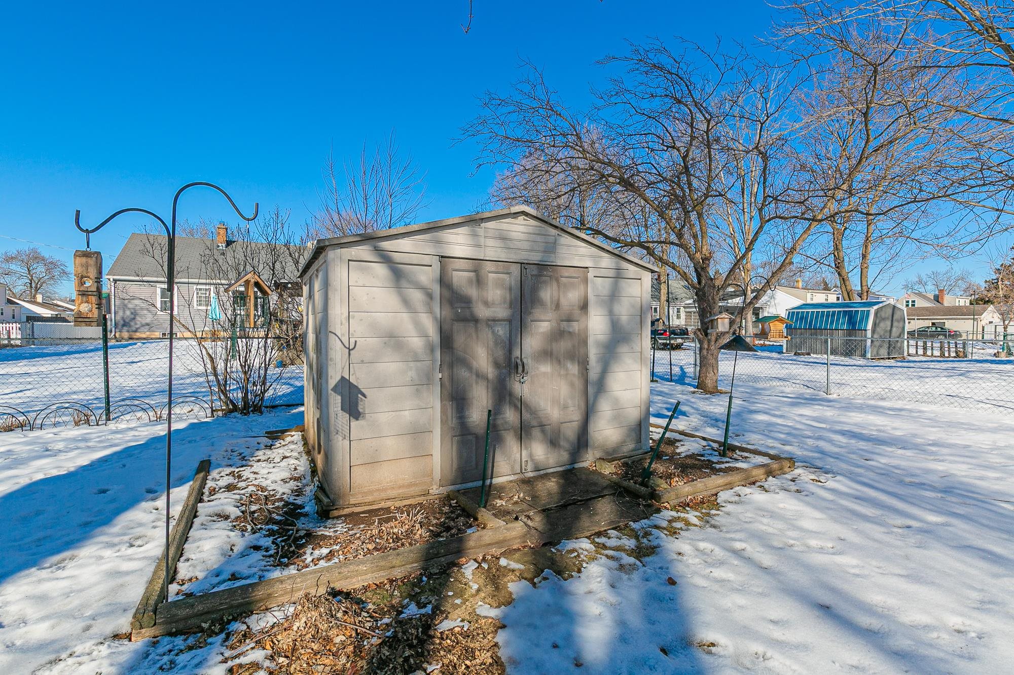 908 8th Street Menasha, WI 54952 - Photo 38 of 49