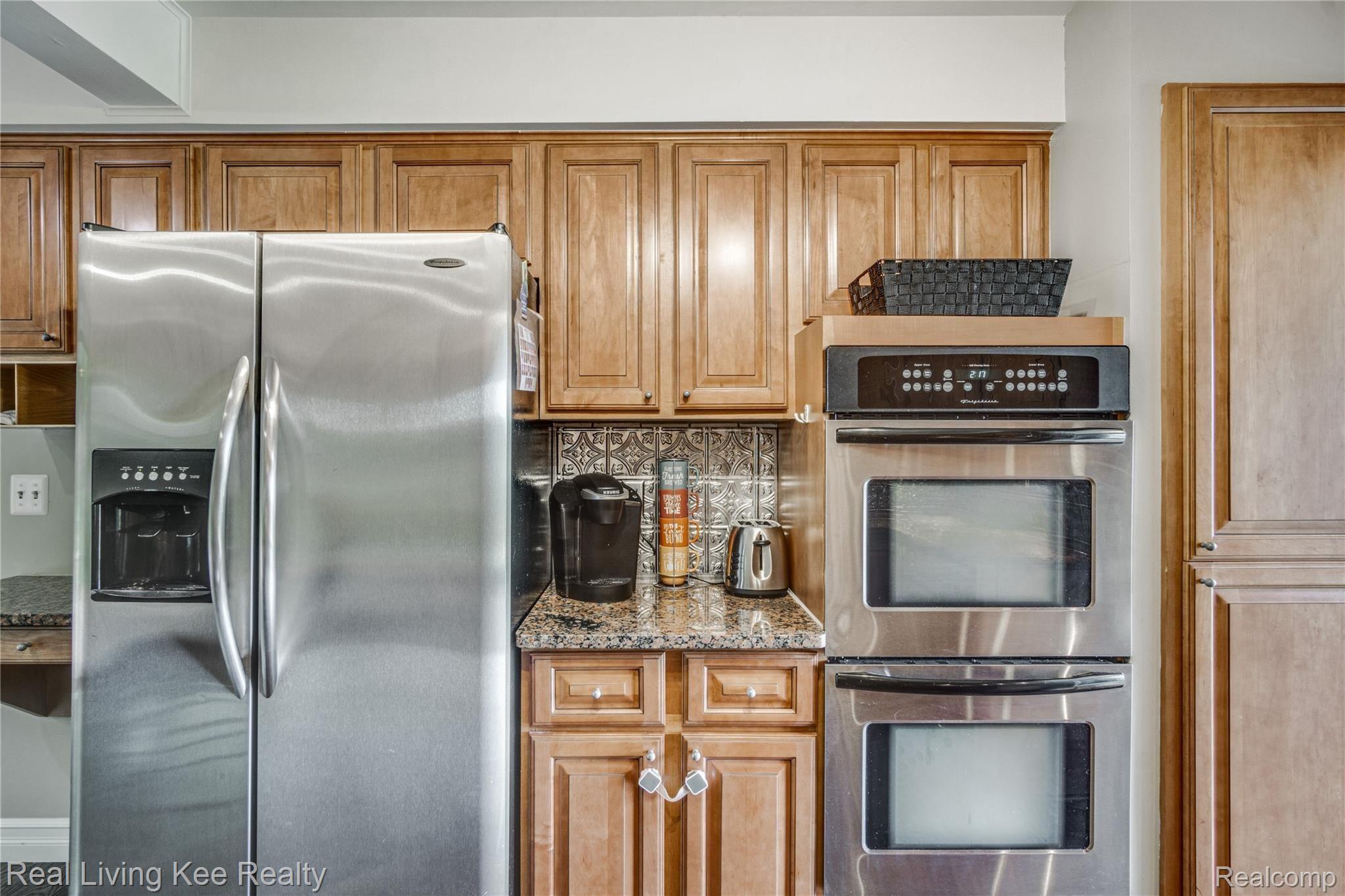 474 Ridgewood Road Rochester, MI 48306 - Photo 26 of 45 Interiors (18 of 41).jpg