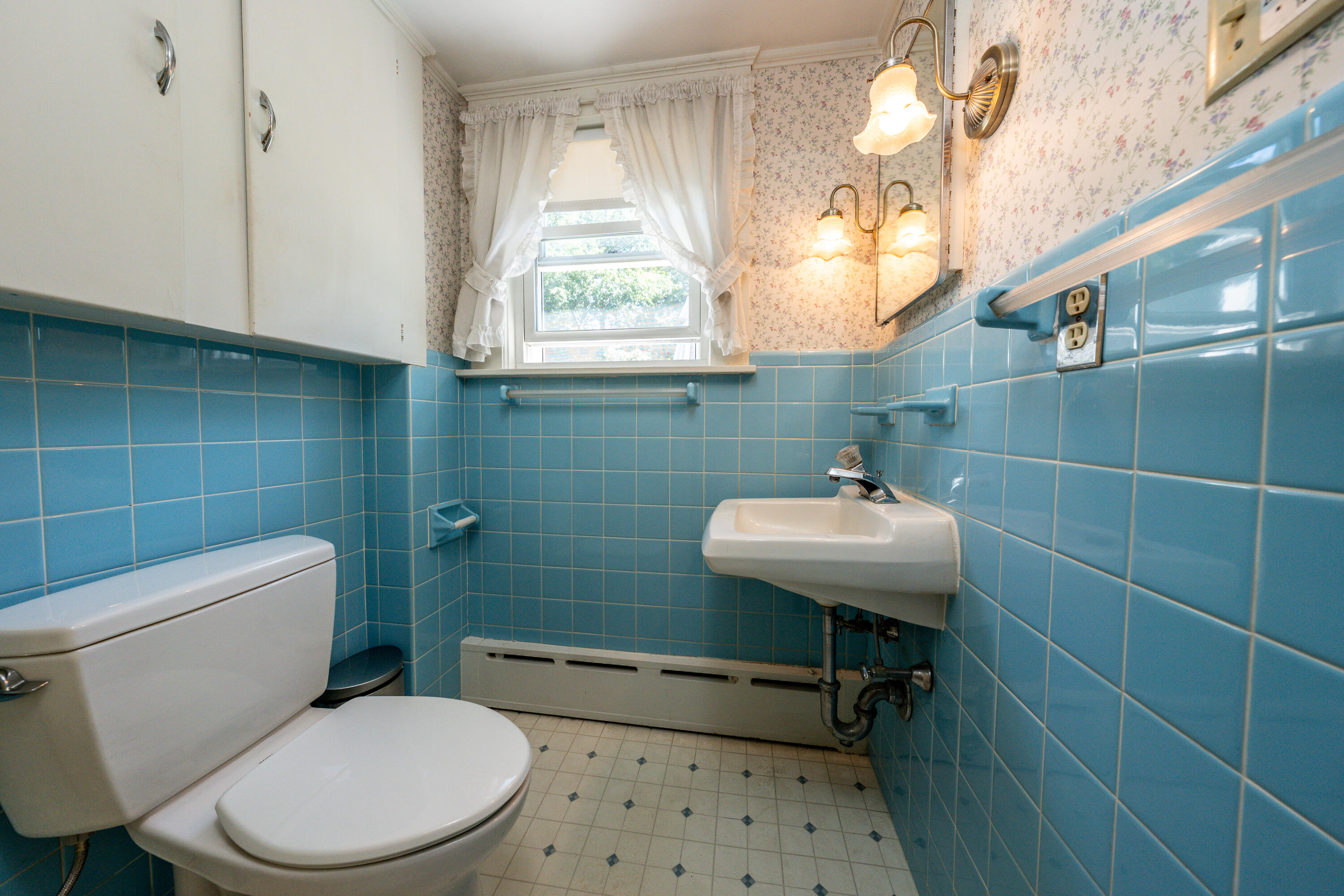 160 Dunns Pond Road Barnstable, MA 02601 - Photo 17 of 23 bath