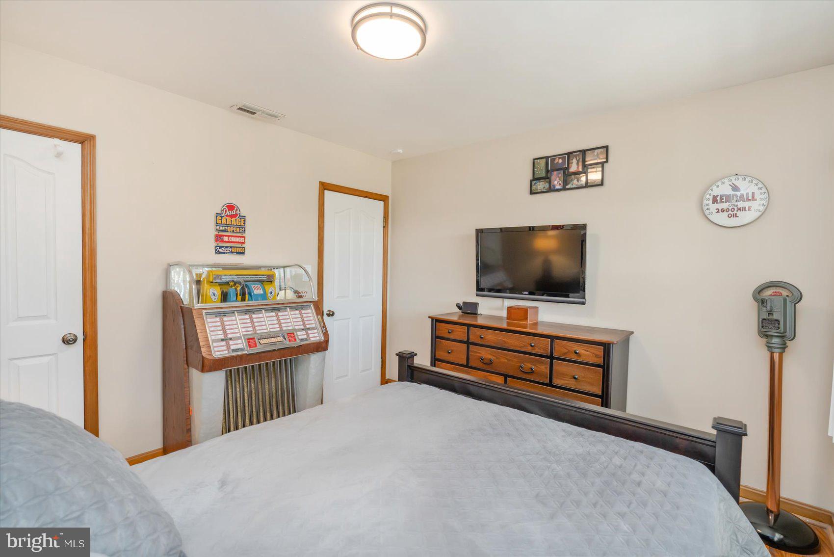 1912 Robinwood Road Baltimore, MD 21222 - Photo 25 of 60 Gallery Image 25