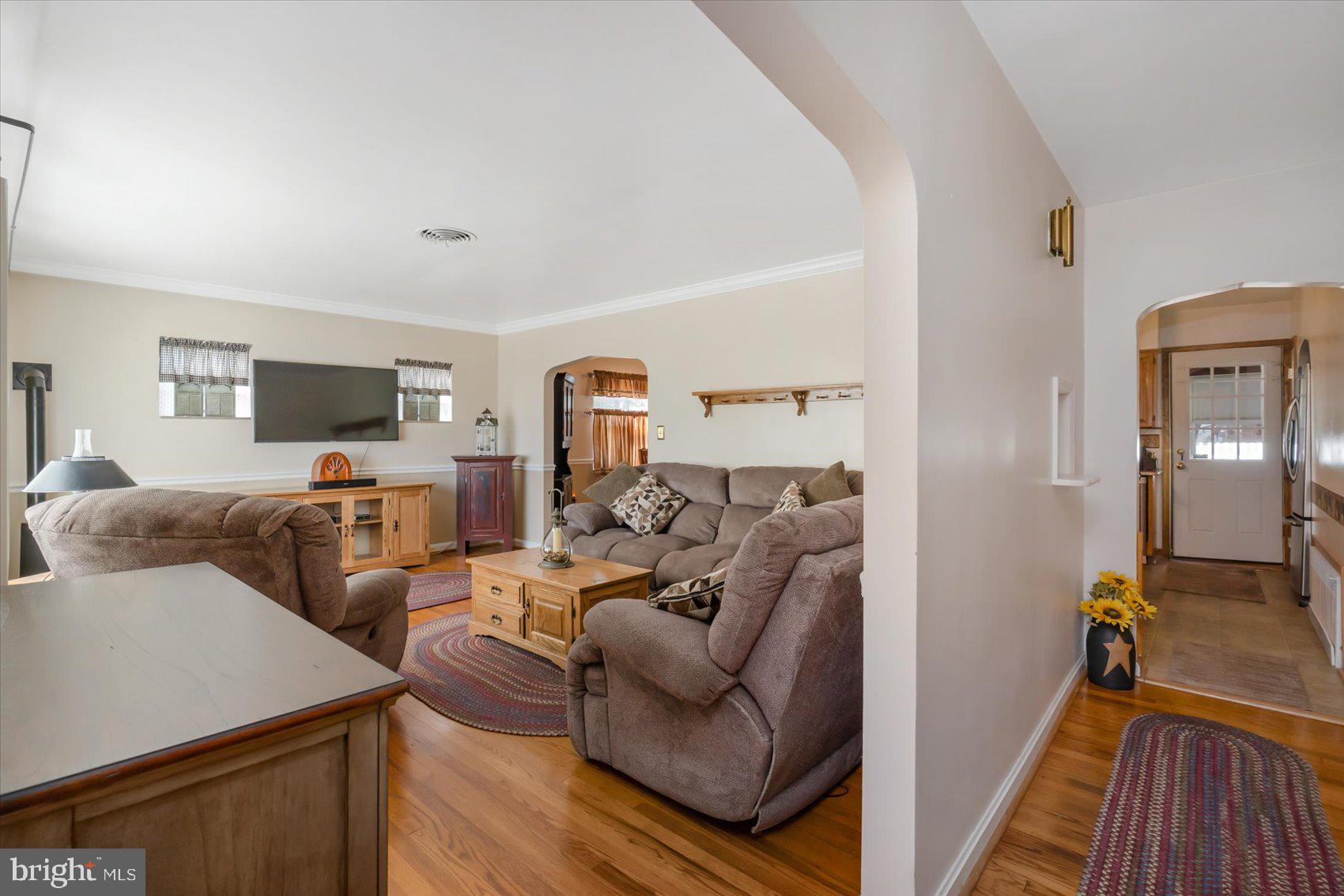 1912 Robinwood Road Baltimore, MD 21222 - Photo 4 of 60 Gallery Image 4