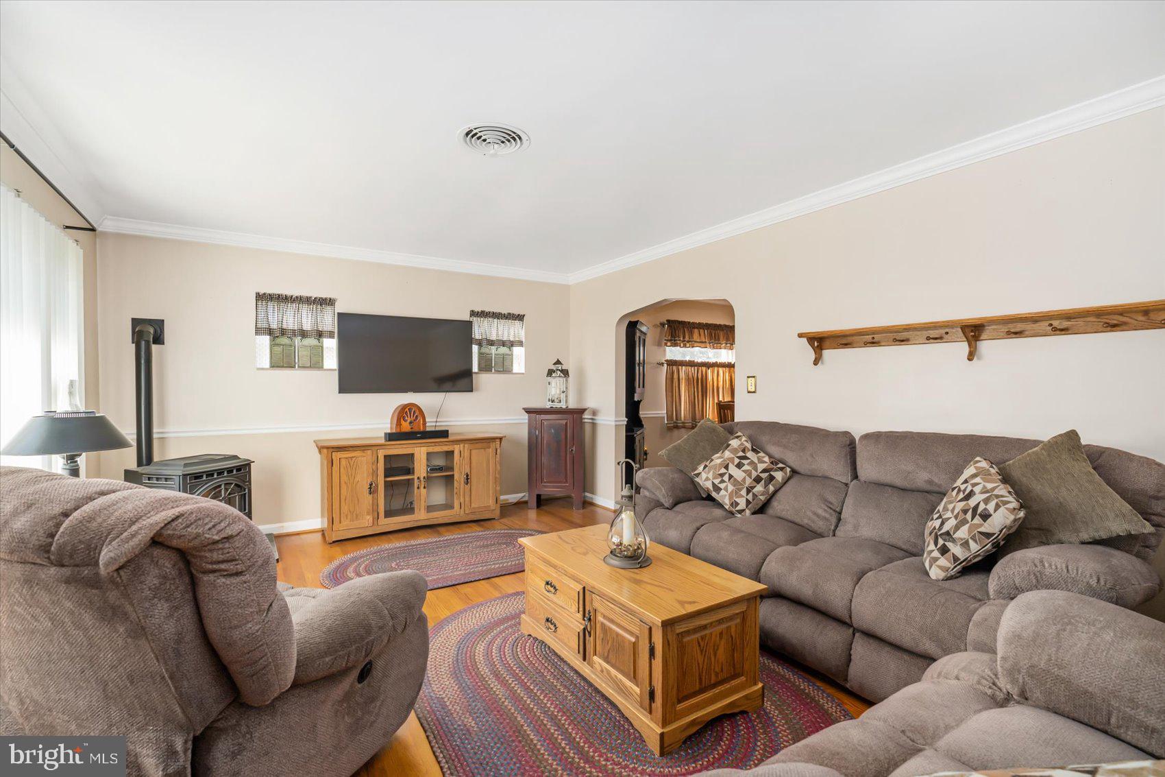 1912 Robinwood Road Baltimore, MD 21222 - Photo 6 of 60 Gallery Image 6