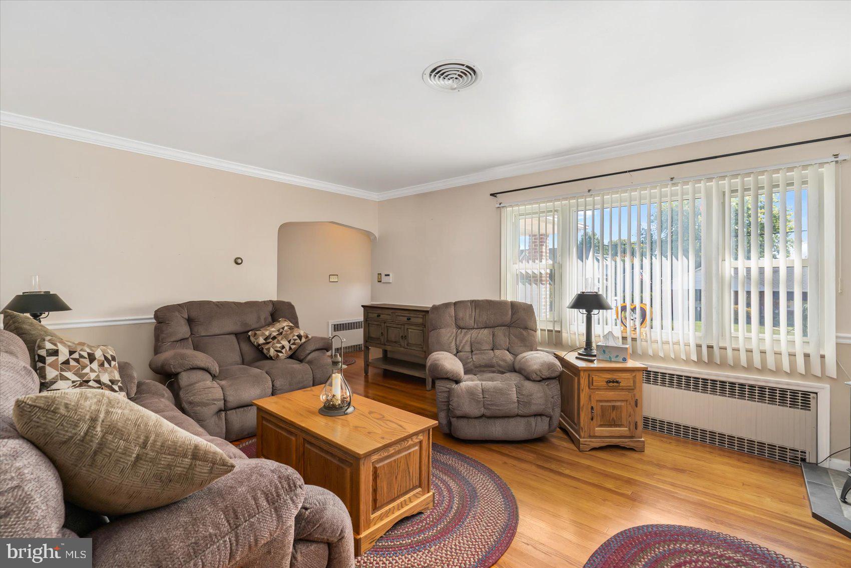 1912 Robinwood Road Baltimore, MD 21222 - Photo 7 of 60 Gallery Image 7
