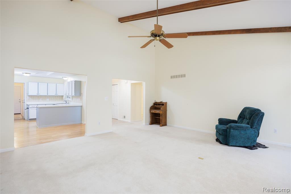 970 Ridge Court Brighton, MI 48116 - Photo 8 of 24 Gallery Image 8