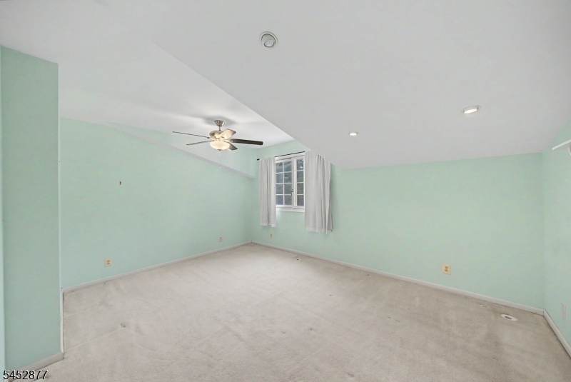 409 Ridge Road Dayton, NJ 08810 - Photo 31 of 36 Gallery Image 31