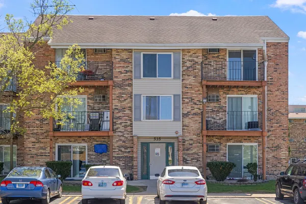 $1,650 | 535 West Lies Road, Unit 6, Carol Stream, IL 60188