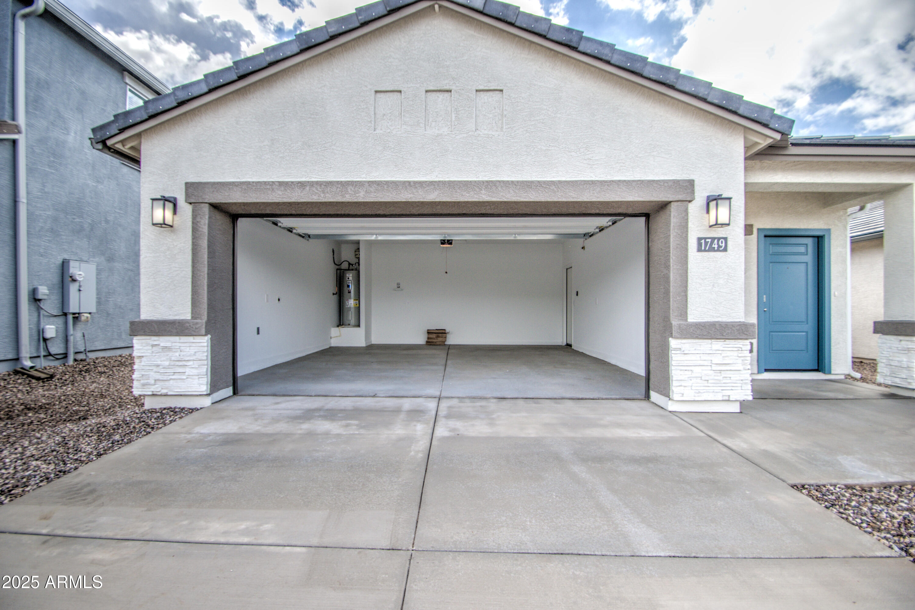 1749 West Stealth Avenue Apache Junction, AZ 85120 - Photo 34 of 48 a view of a house with garage