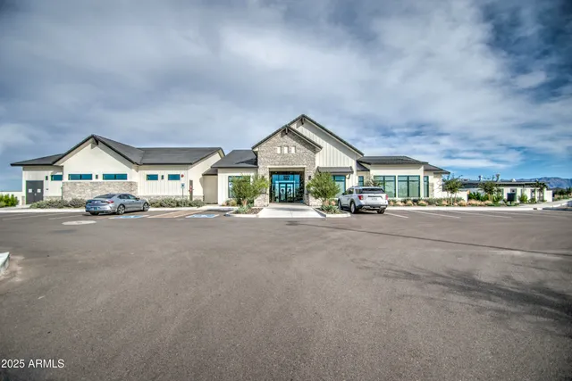 a front view of house with yard